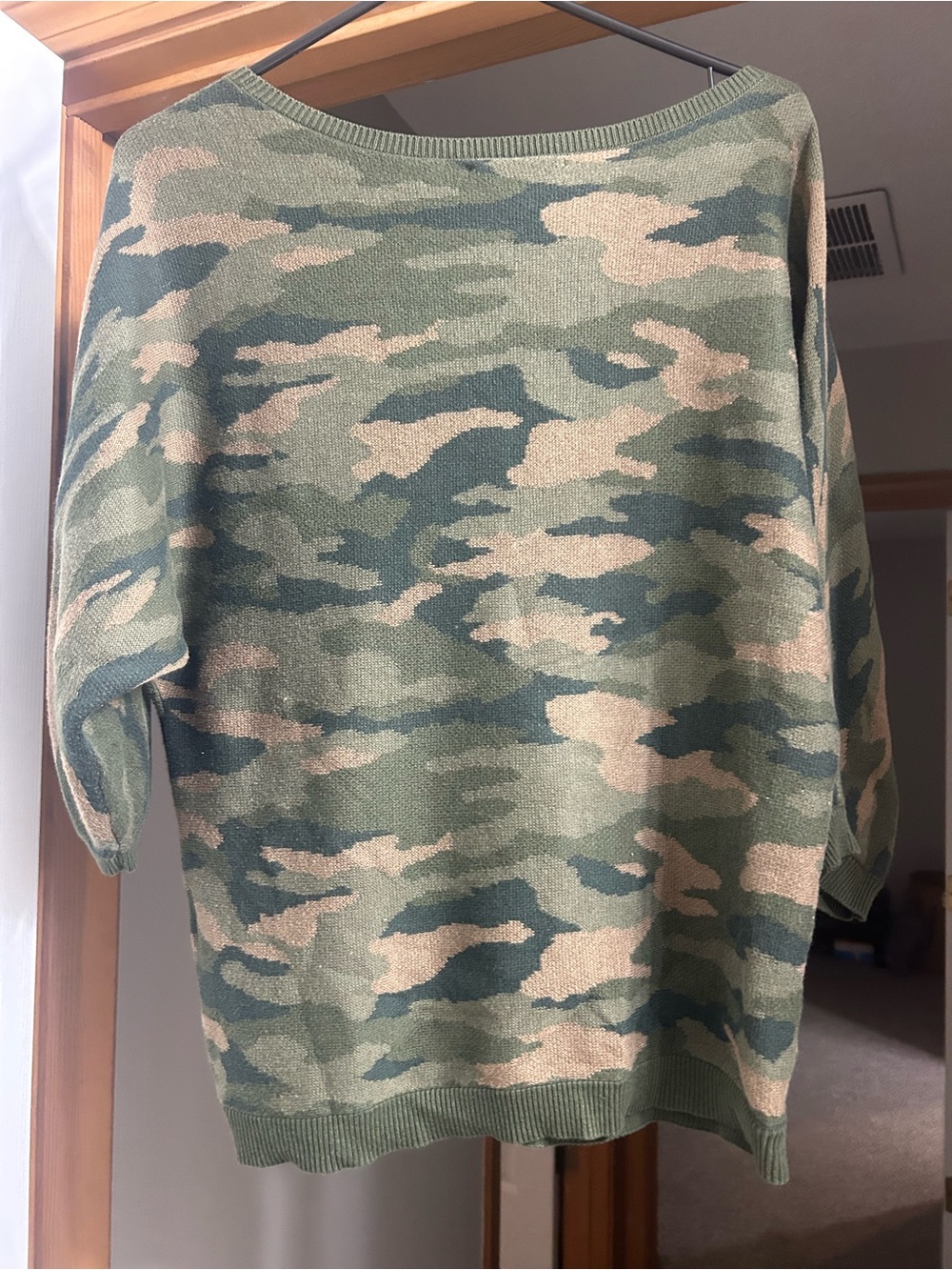 Women’s Crewneck Sweater - Green Camo